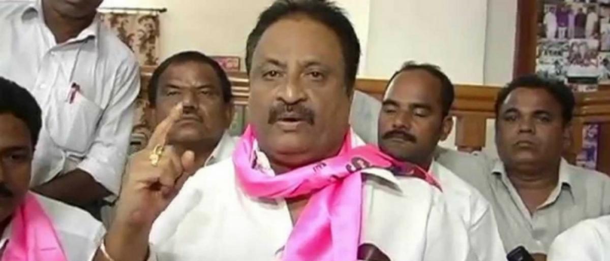 TRS MPs seek GST relief to MB, 2BHK material