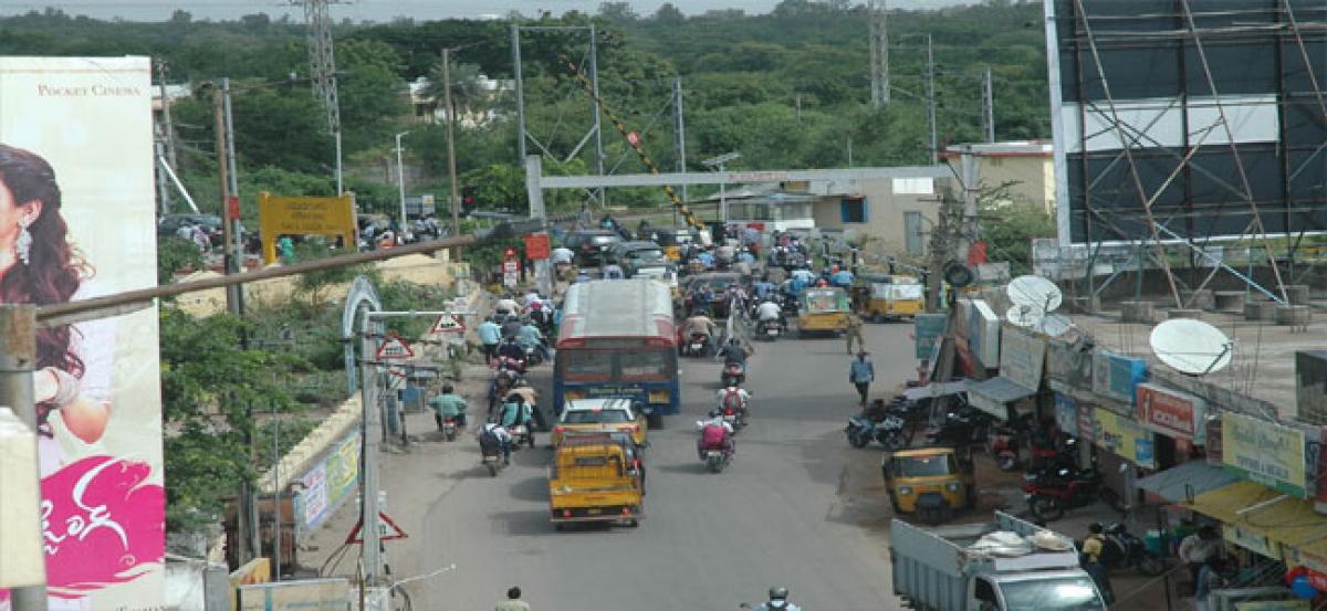 Traffic jams at Safilguda Railway station irks commuters
