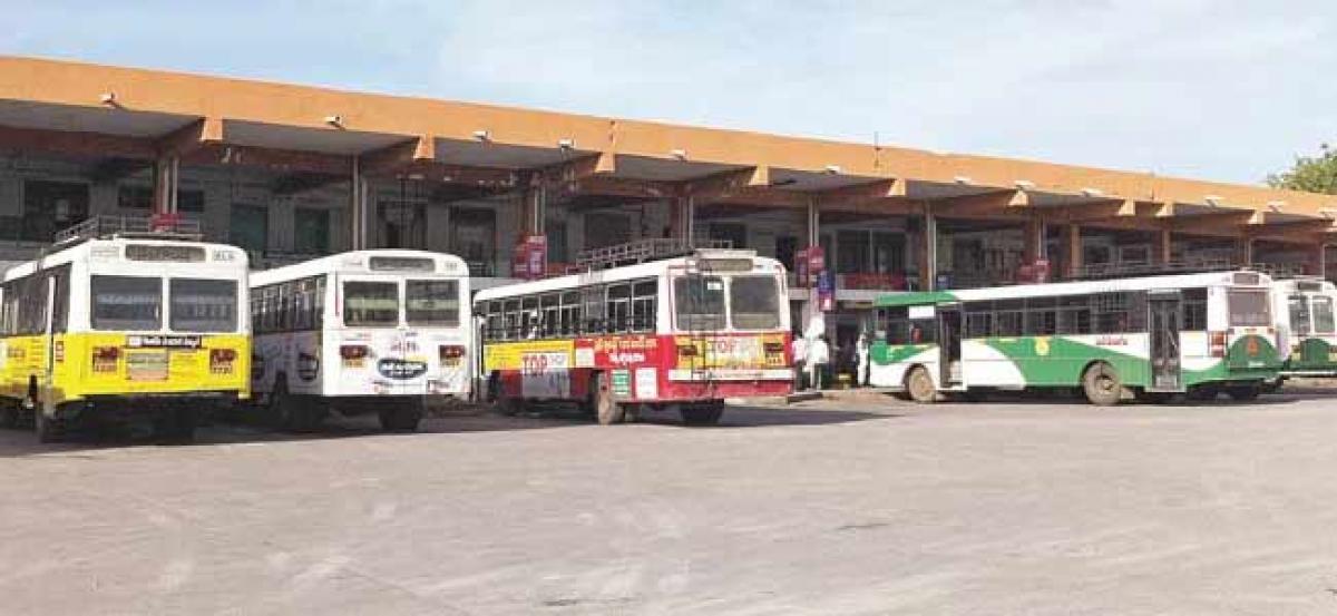 TSRTC to operate Special Buses for Cauvery Pushkaralu