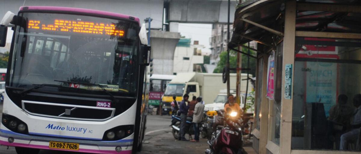 Integrated transport will take a toll on TSRTC: Unions