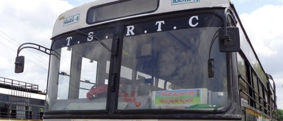 TSRTC told to cut expenditure