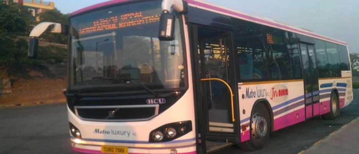 TSRTC plans to withdraw A/c buses