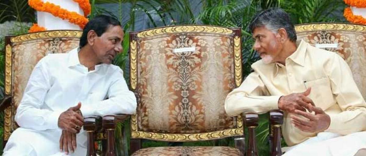 Guv holds in camera meet with Telangana, AP CMs