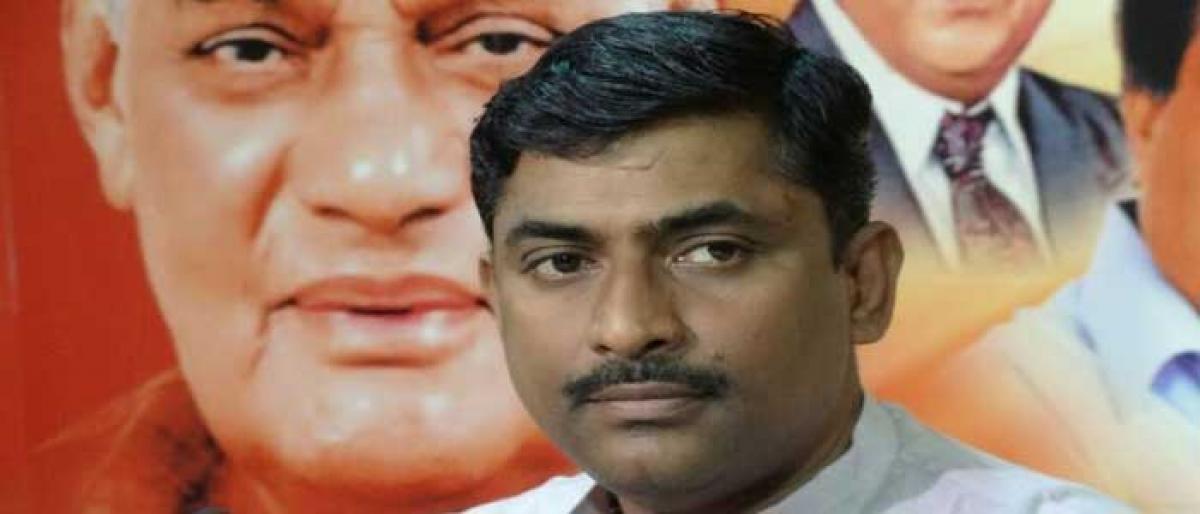 Telangana BJP leaders oppose Muralidhar Rao inclusion