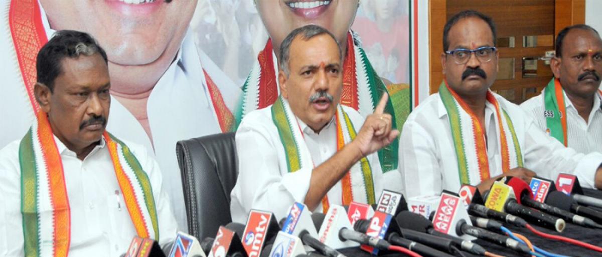 CM drawing mileage by targeting Cong: Ramana Reddy