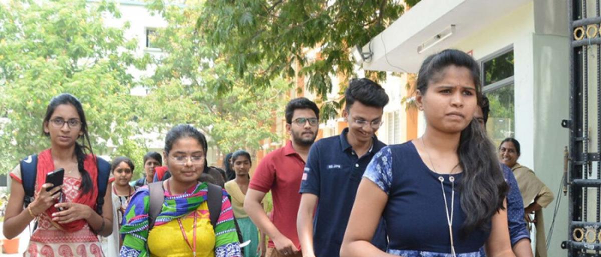 Over 44K candidates take EAMCET test on day 1