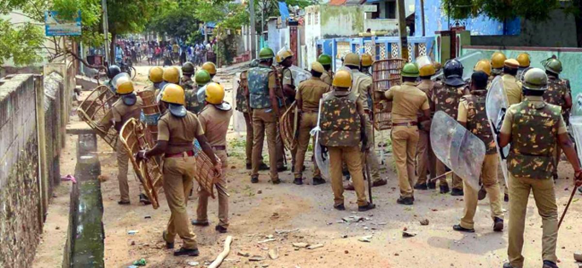 IPS officer transferred after Tuticorin violence promoted by Tamil Nadu govt