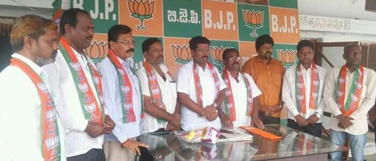 Madapati Prabhu Shankar appointed as BJP Tandur town president