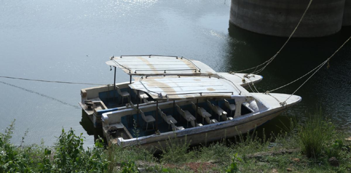 Boat ride banned at Tatipudi reservoir