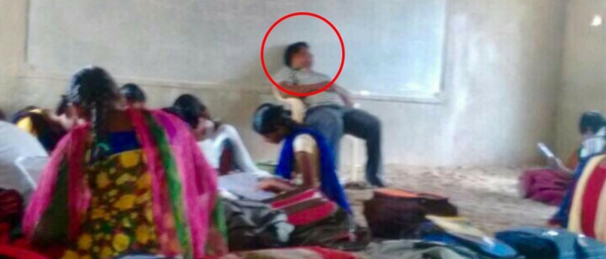 Teacher Suspended For Dozing Off In The Class