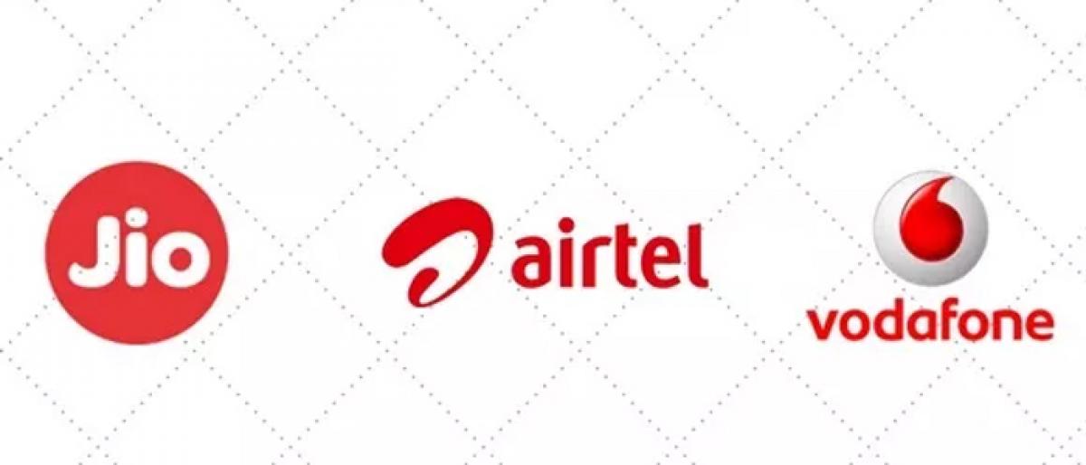 Airtel vs Vodafone vs Reliance Jio:  Comparison of prepaid recharge plans under Rs. 300