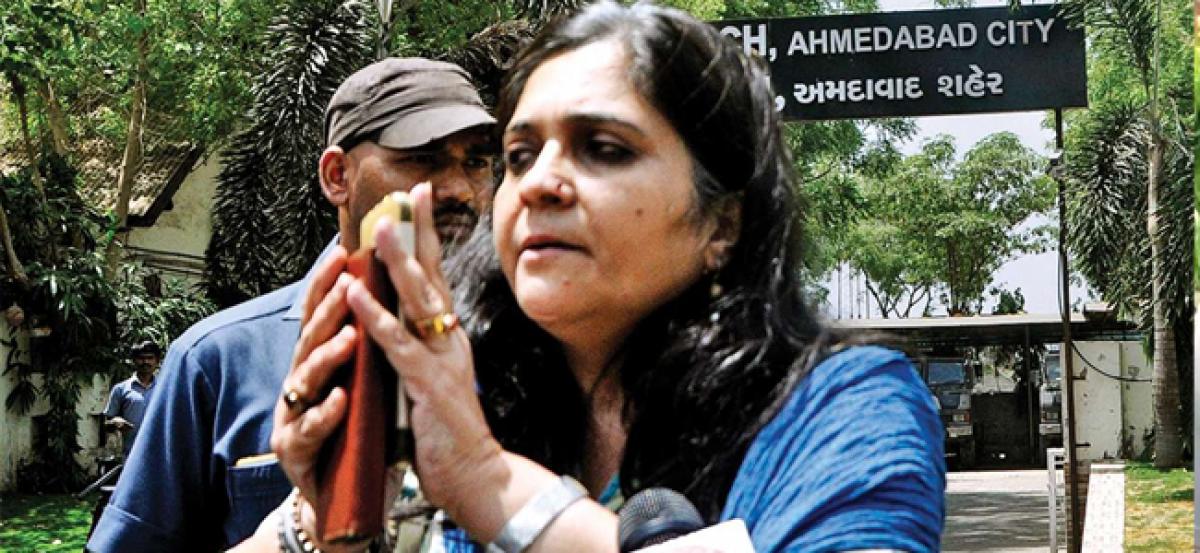 Gujarat HC extends relief from arrest to Teesta Setalvad in Rs 1.4 cr embezzlement case