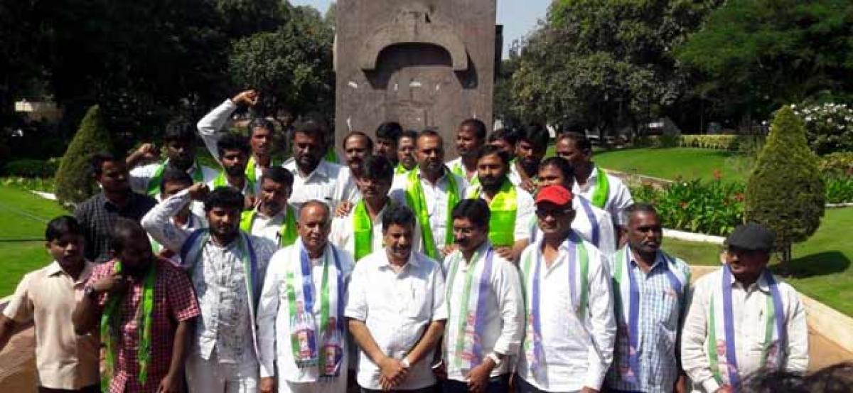 Telangana Inti Party leaders staged protest at Gunpark