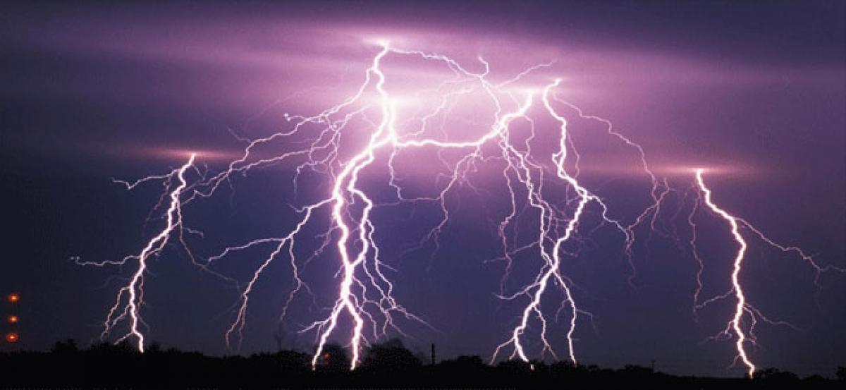 Thunderstorm warning issued in Telangana, AP for next 48 hours