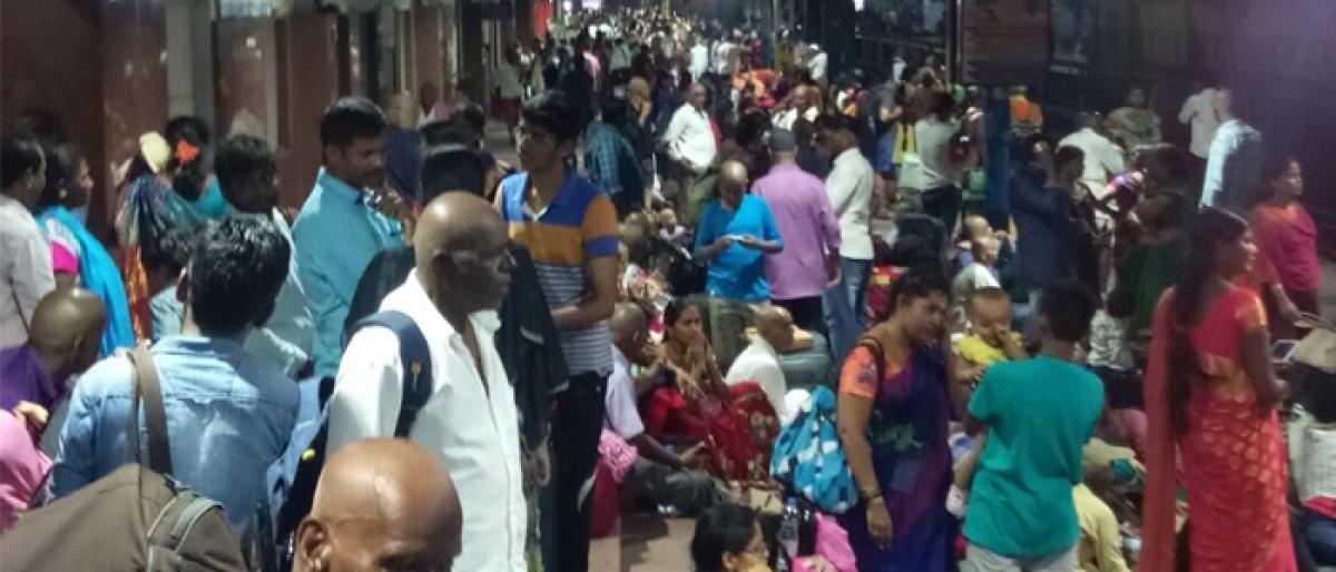 Festival rush chokes Tirupati railway station