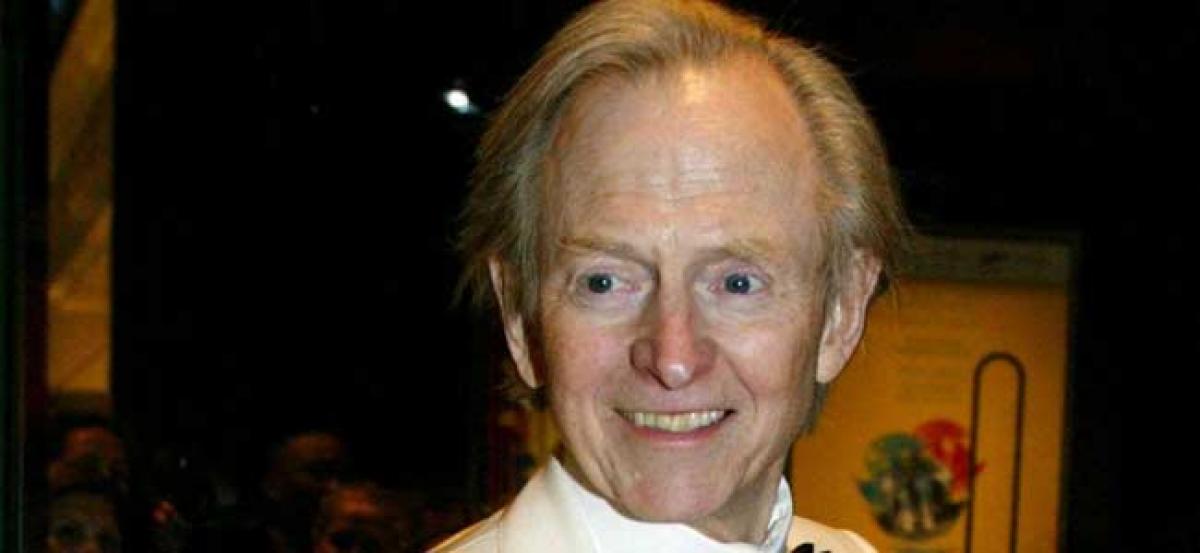 Tom Wolfe, author and pioneer of new journalism, dead at 88