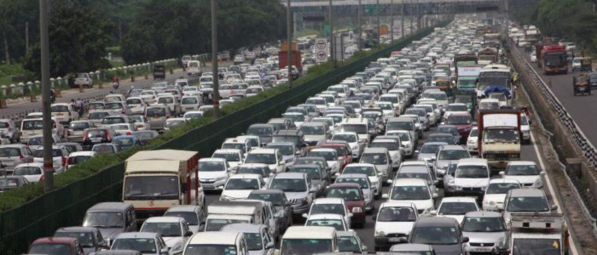 Farmers’rally hits traffic in New Delhi