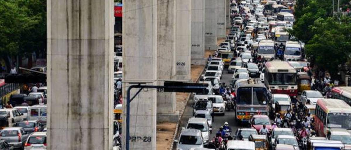 Roadworks Aimed at easing congestion cause Traffic Chaos in Begumpet