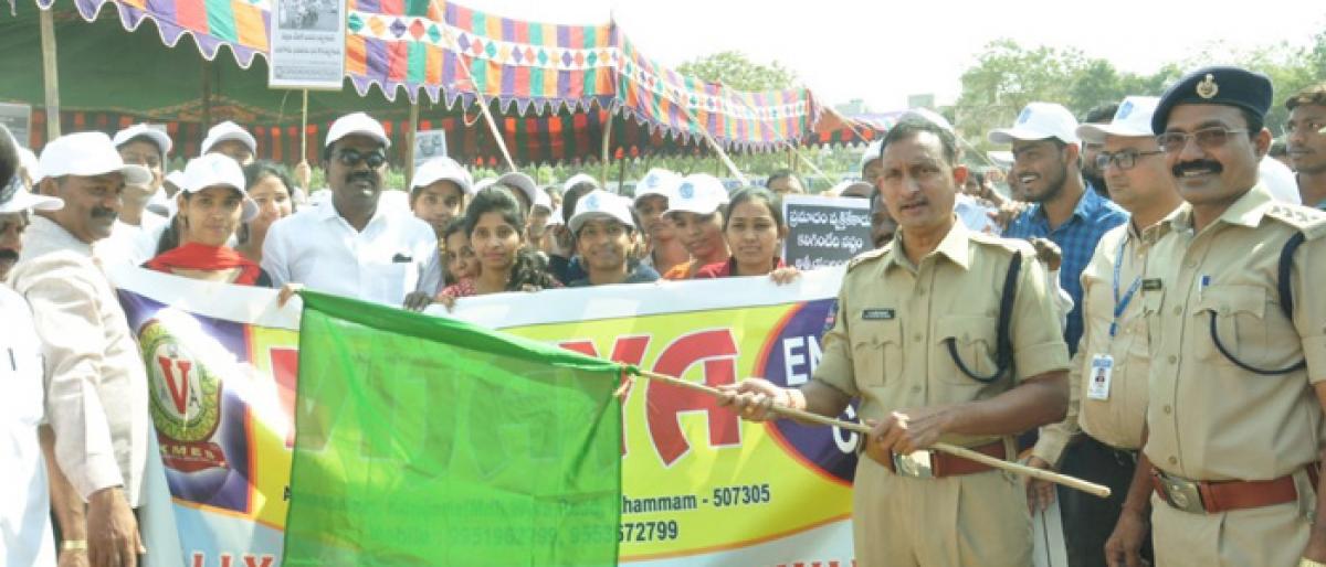 Rally on traffic rules held