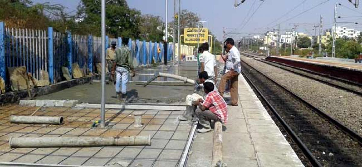 Swanky indication boards at Malkajgiri Stn