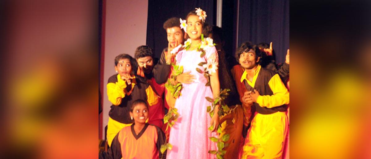 Yuva Rang Tarang concludes at Sidhartha auditorium in Vijayawada