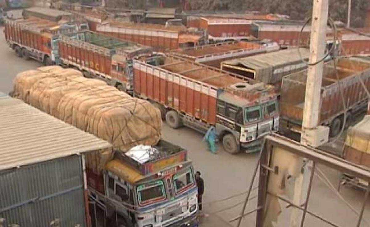 Truckers Body Claims Rs. 2000 Crore Loss To Sector On Day 1 Of Strike