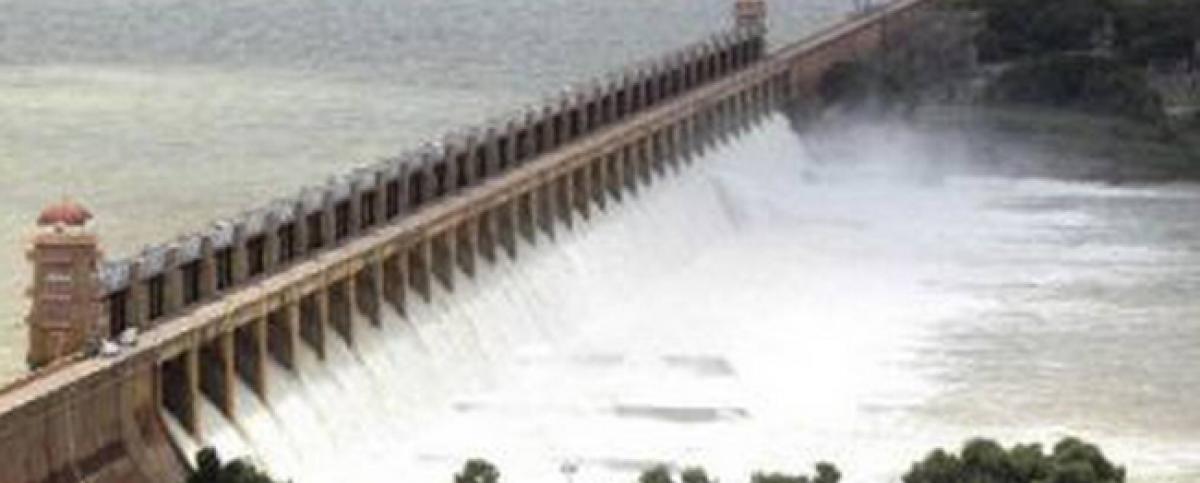 Flood alert sounded as Tungabhadra dam gates opened