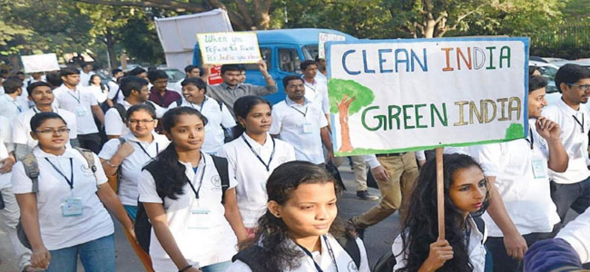 Award academic credits to students participating in Swachh Abhiyan: UGC