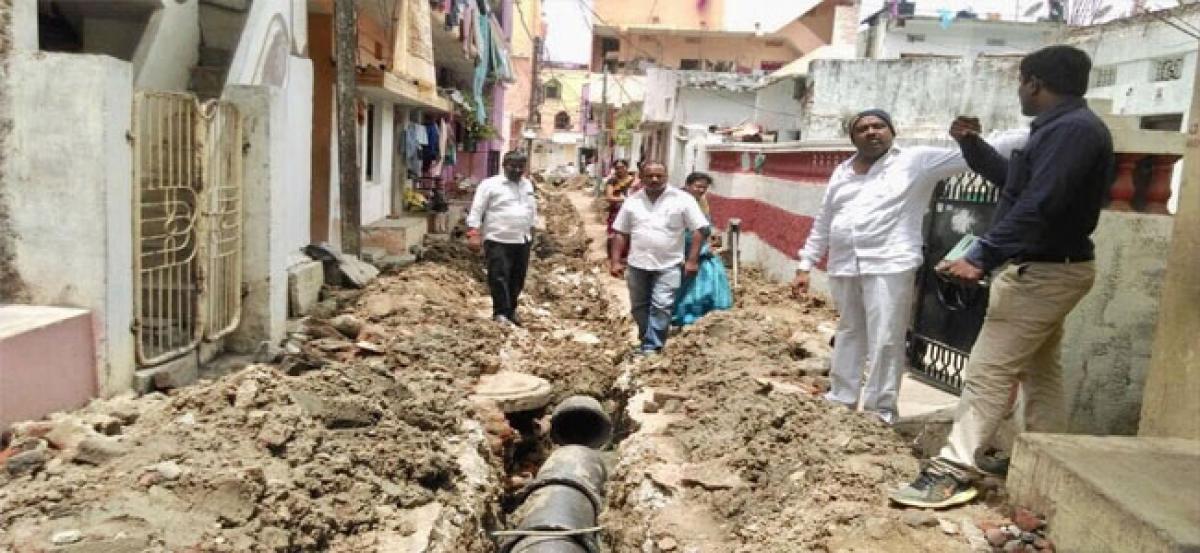 Corporator inspects UGD work