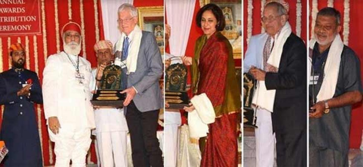 Maharana Mewar Foundation honours icons of India at Udaipur