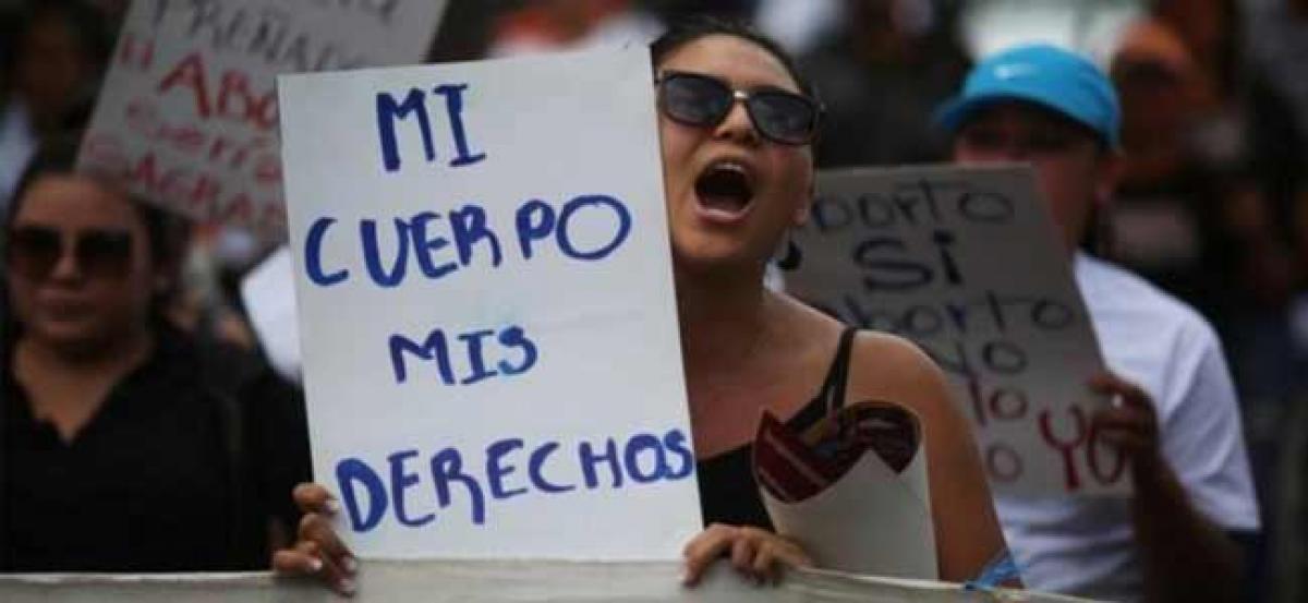 U.N. calls on El Salvador to stop jailing women for abortion