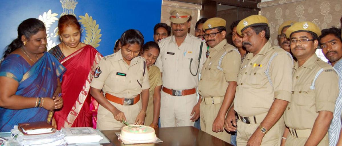 Home Guards honour Urban SP B Raja Kumari