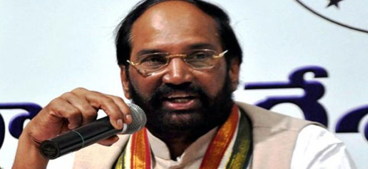 Jobless youth, students will dethrone TRS Govt: Uttam