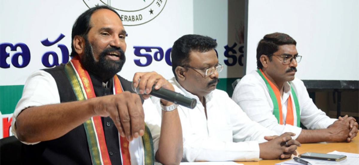 Agriculture Award to KCR is completely undeserved: Uttam