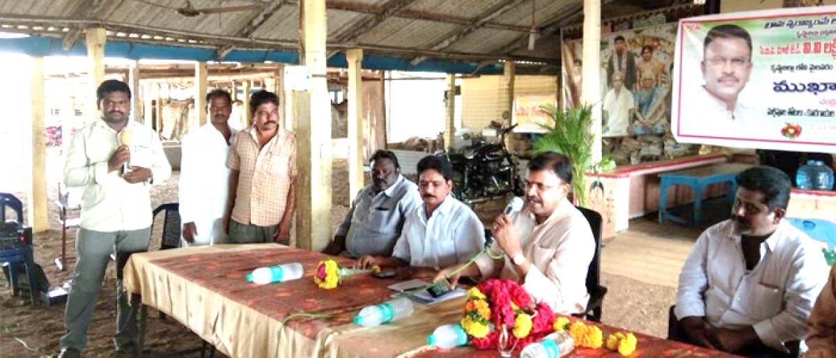 VV Lakshminarayana urges growers to export jasmine flowers