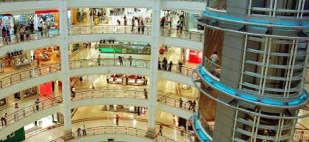 Man kills two, injures two others after being denied discount in Varanasi mall