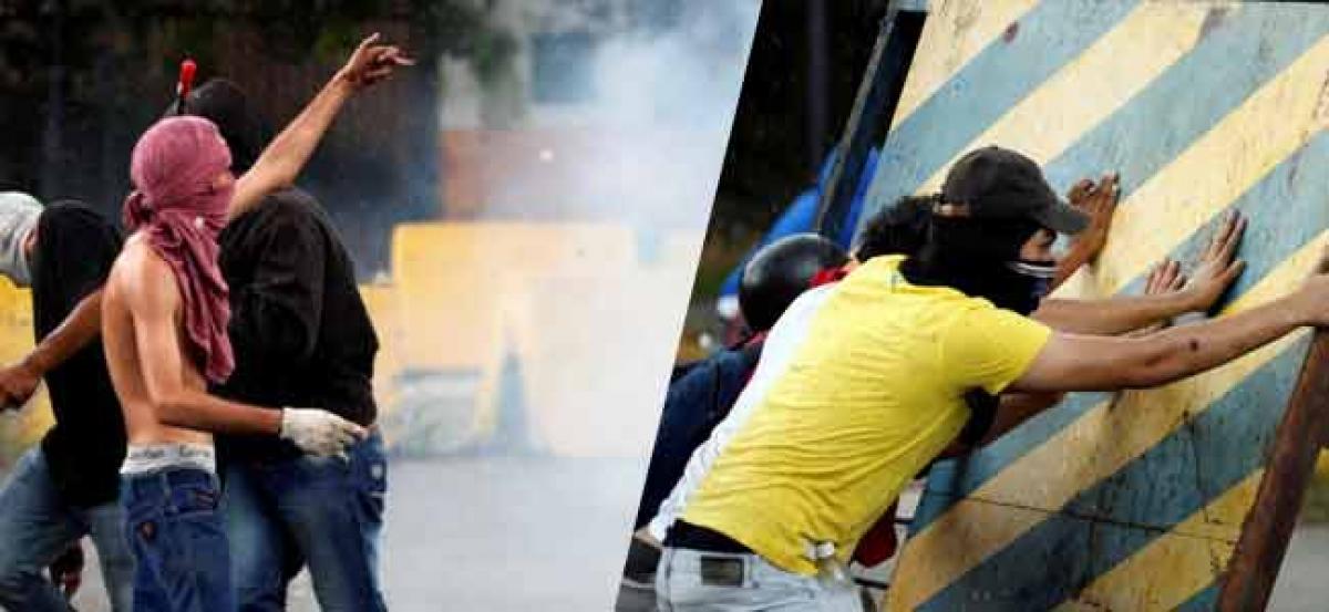 Spectre of coup, surge in violence haunt Venezuela