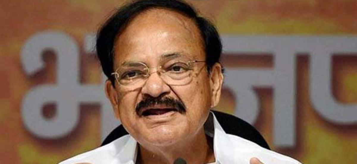 All set for vice presidential poll, Naidu looks set to win