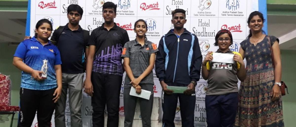 Table tennis players from Vijayawada win medals