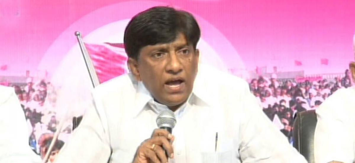 TRS MP seeks funds for Karimnagar Smart City project