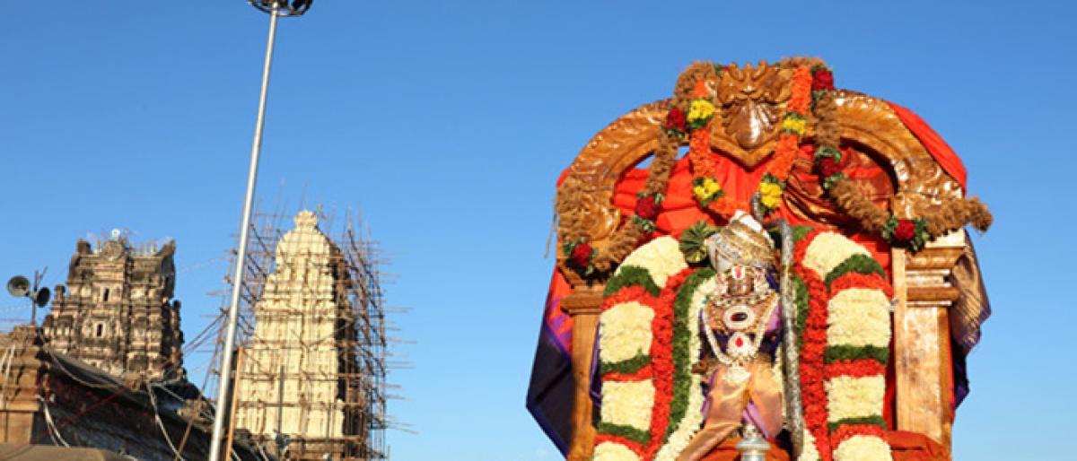 Thunderstorm spoiled Sri Rama Navami celebrations at Vontimitta Temple