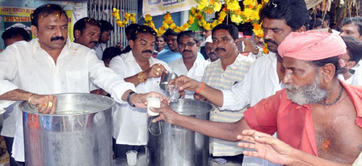 MLA requests elite to set up drinking water kiosks