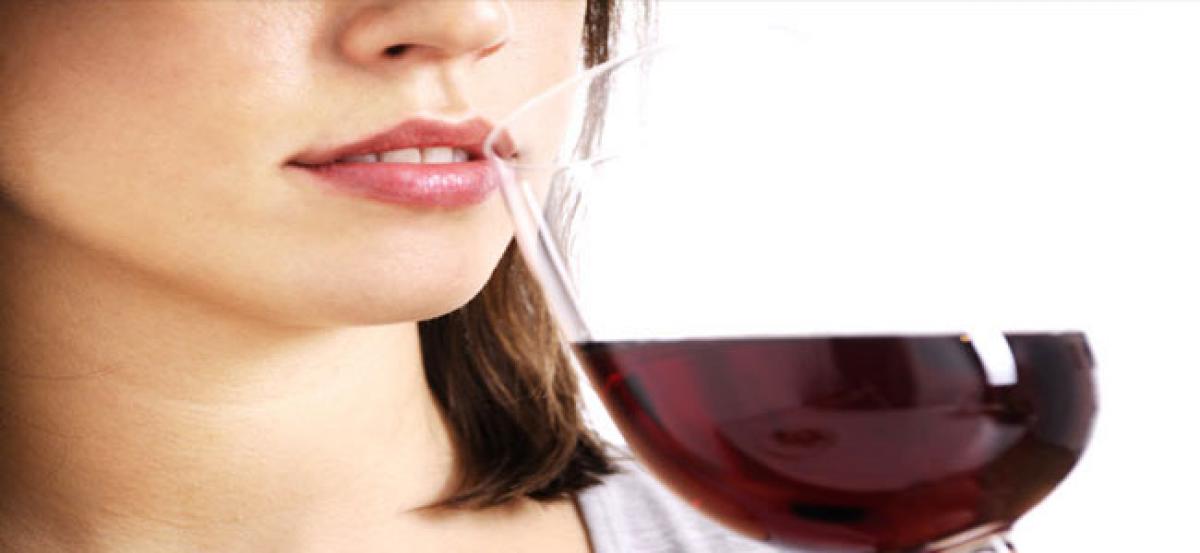 Sipping red wine may ward off your gum disease