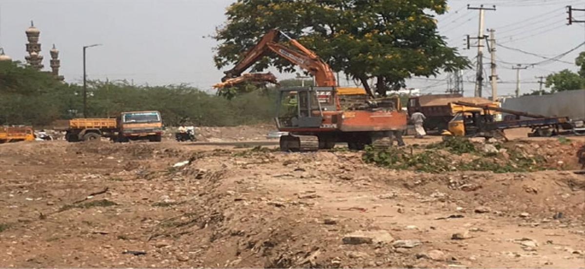 Road-widening works near Toli Masjid stopped