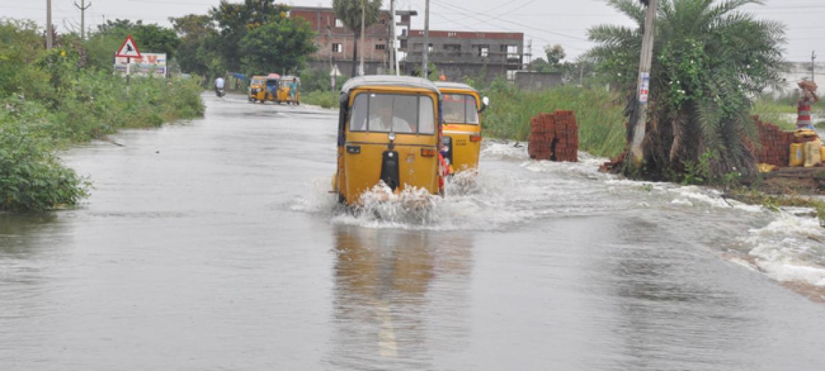 Widespread rains in many districts