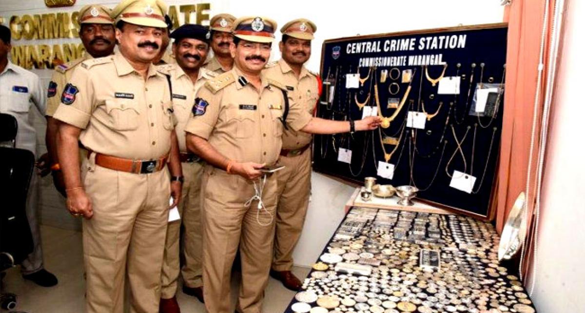 Most wanted thieves nabbed by Warangal cops, gold worth Rs 35 lakh seized