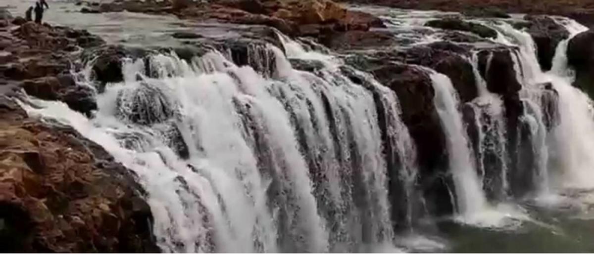 Youth goes missing in Bogatha waterfalls