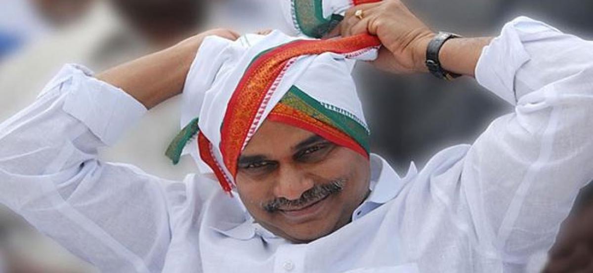 Rich tributes paid to YSR on his Jayanthi