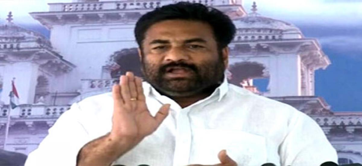 YSRC Nellore Rural MLA Kotamreddy Sridhar Reddy  stages protest