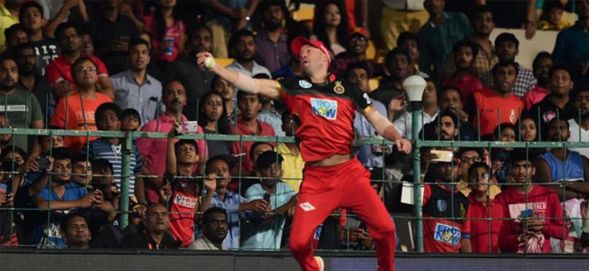 IPL 2018: Spiderman AB de Villiers defies gravity with stunning catch